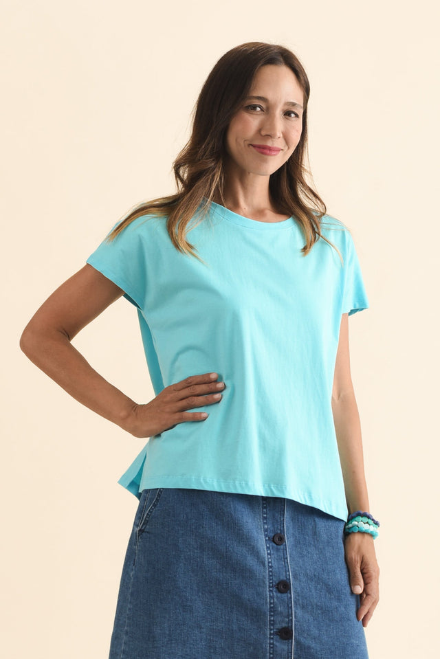 Abbi Turquoise Cotton Tee,Brunette model,alt text|model:Cara image 4