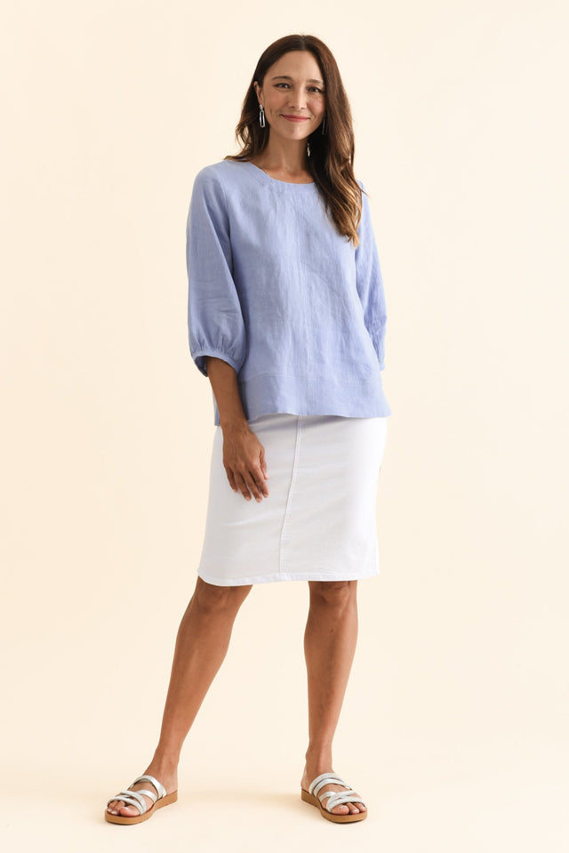 alt text|model:Cara image 6