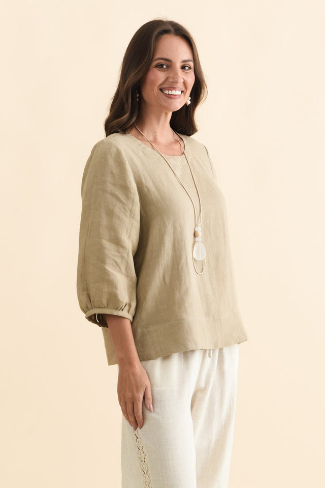 alt text|model:MJ image 3