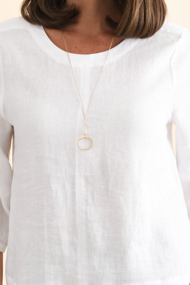 Addie White Linen Sleeved Top,Brunette model,alt text|model:MJ image 7