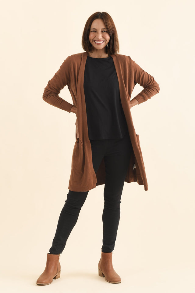 Adele Black Long Sleeve Bamboo Tee,Brunette model,alt text|model:Cara image 4