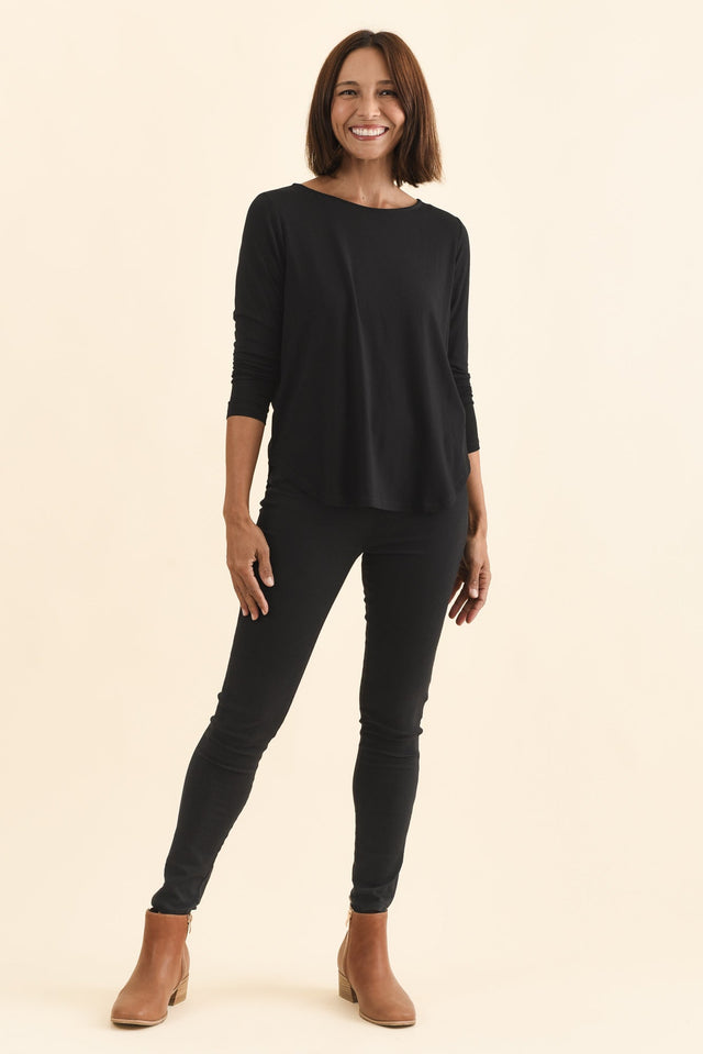 Adele Black Long Sleeve Bamboo Tee,Brunette model,alt text|model:Cara image 9