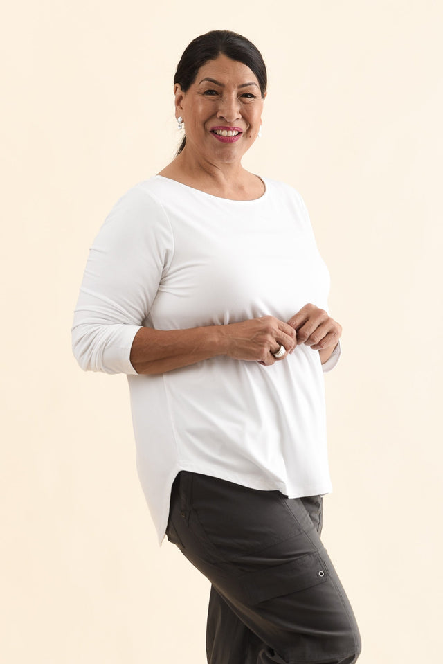 Adele White Long Sleeve Bamboo Tee,Side,Brunette model,alt text|model:Pilita image 10