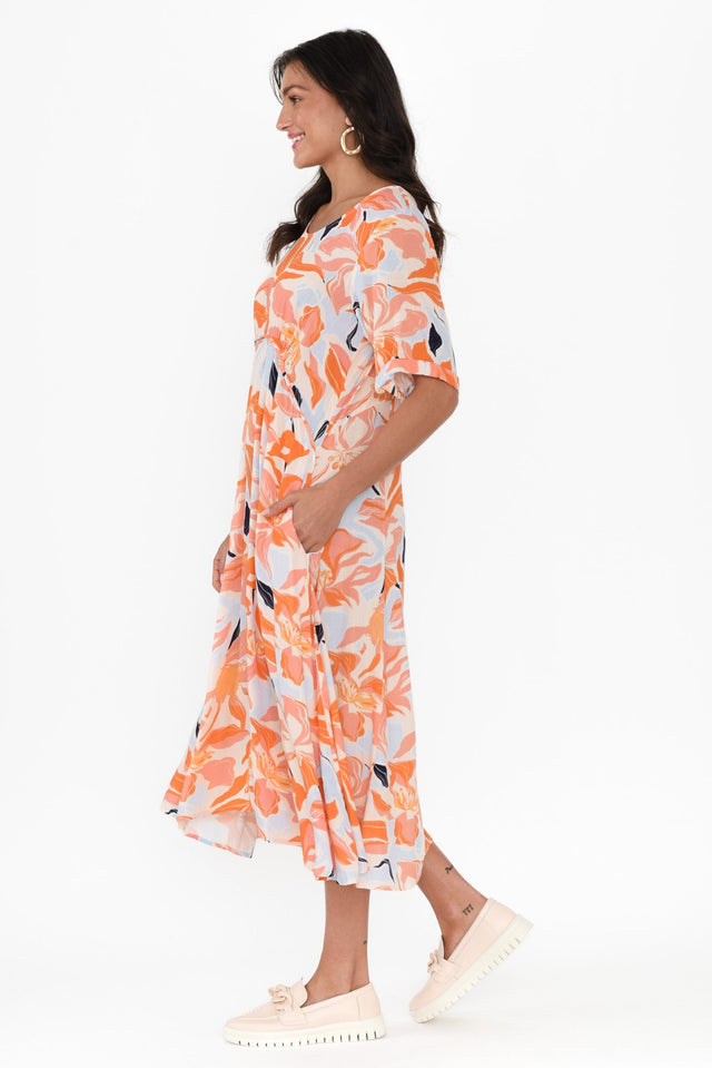 alt text|model:Brontie image 4