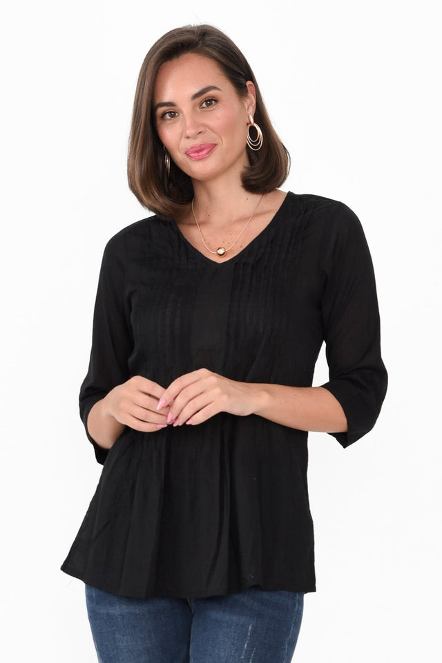 Aelia Black Crinkle Cotton Top neckline_V Neck print_Plain sleevetype_Straight length_Hip hem_Curved sleeve_Half TOPS alt text|model:MJ