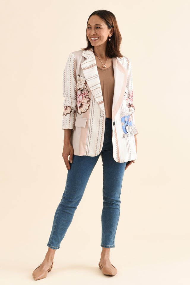 Aeris Mocha Artisan Collared Blazer,Full Body,Brunette model,alt text|model:Cara image 6