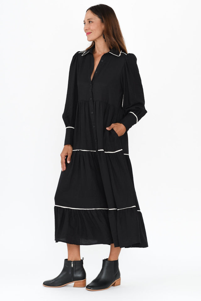 alt text|model:Cara image 5