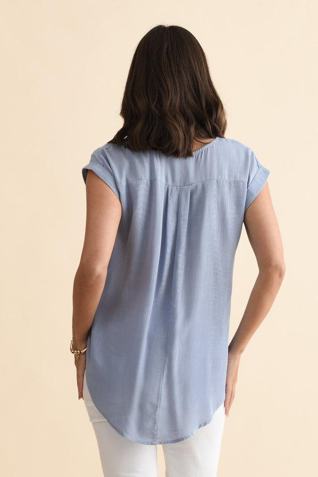 alt text|model:MJ image 5