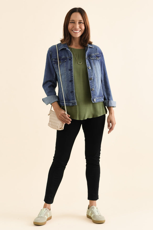 Aiden Khaki Linen Blend Pocket Top,brunette model,Full Outfit,alt text|model:Cara image 3
