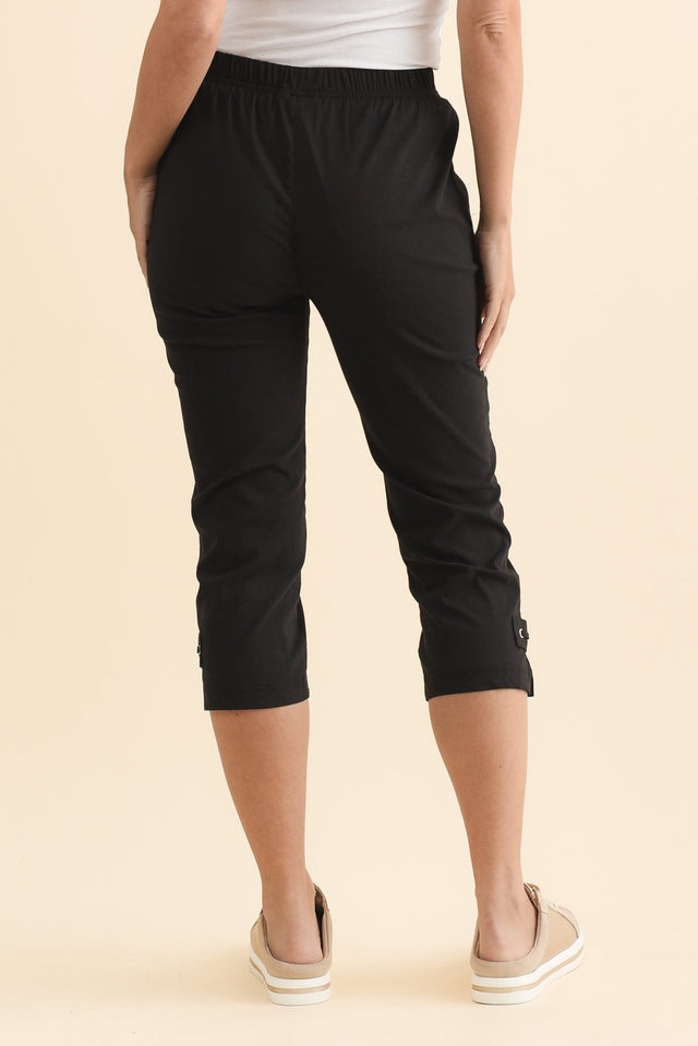 Air-Lite Black Stretch Capri Pants,Brunette model,alt text|model:MJ image 6