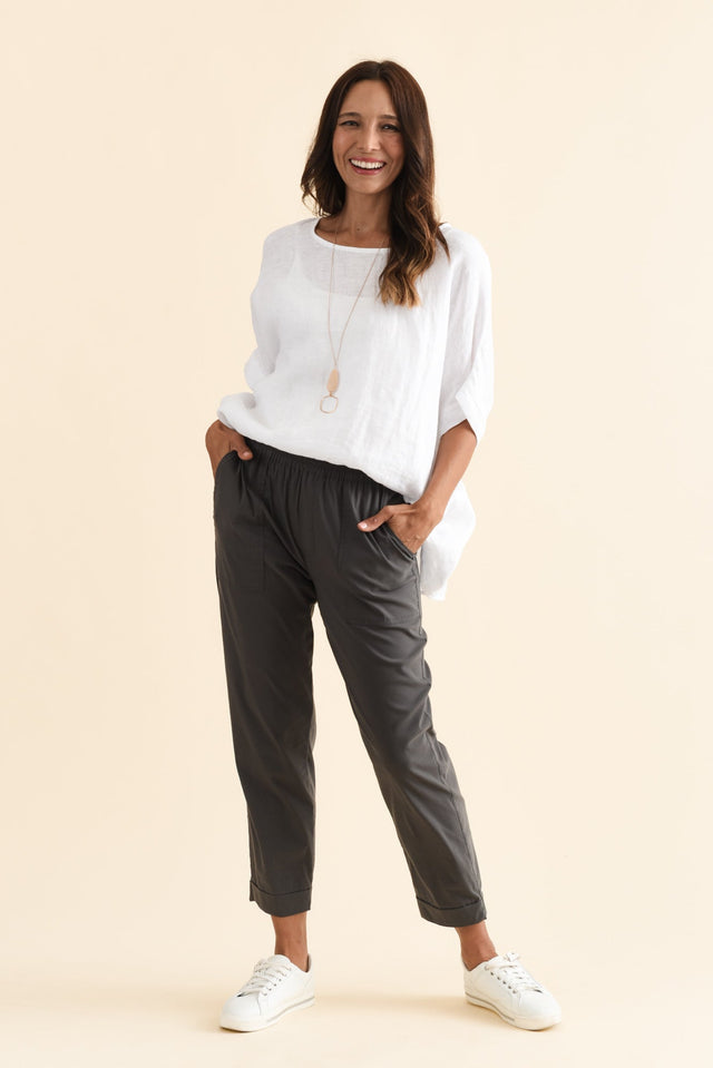 alt text|model:Cara image 7