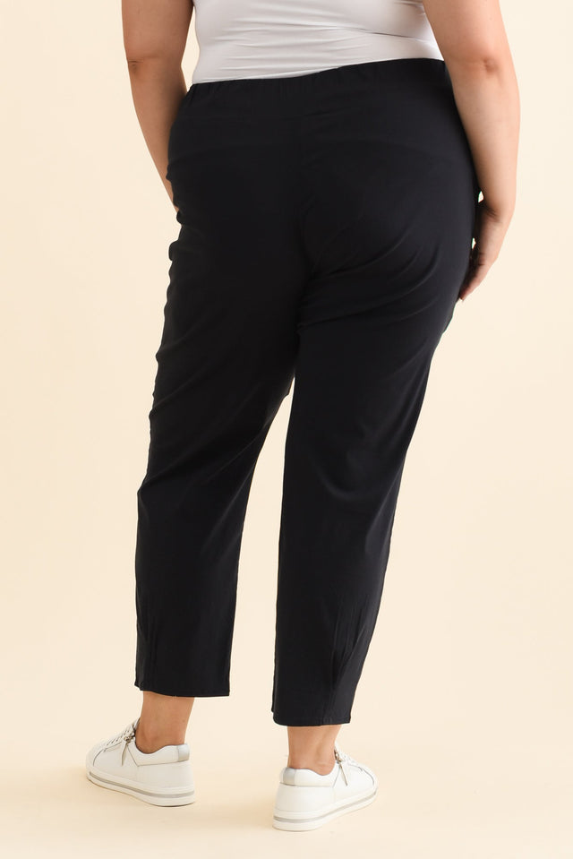 Air-Lite Navy Stretch Pocket Pants,Brunette model,alt text|model:Gabby image 16