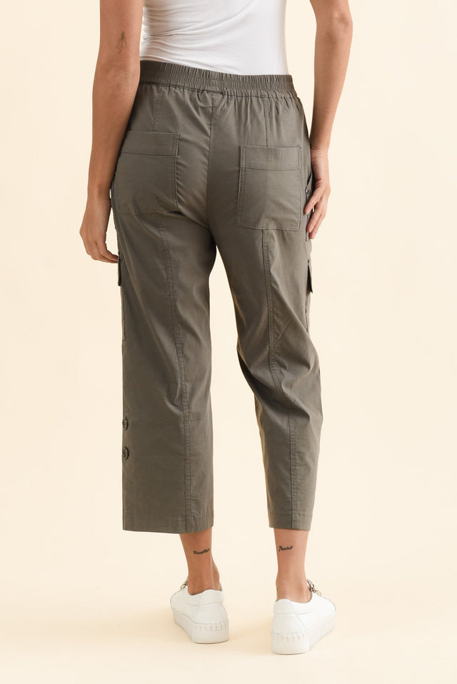 Air-Lite Olive Stretch Cargo Pants,Back,Brunette model,alt text|model:Brontie image 5