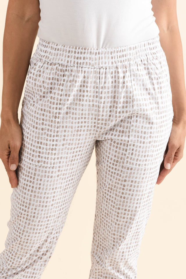 Air-Lite Taupe Spot Stretch Cropped Pants,Detail,Brunette model,alt text|model:Cara image 5