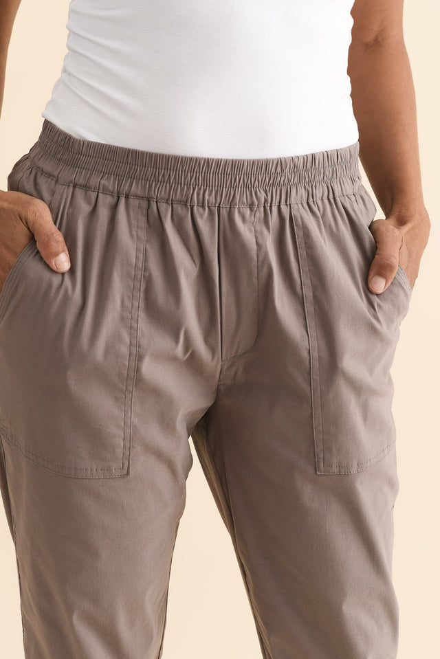 alt text|model:Cara image 6