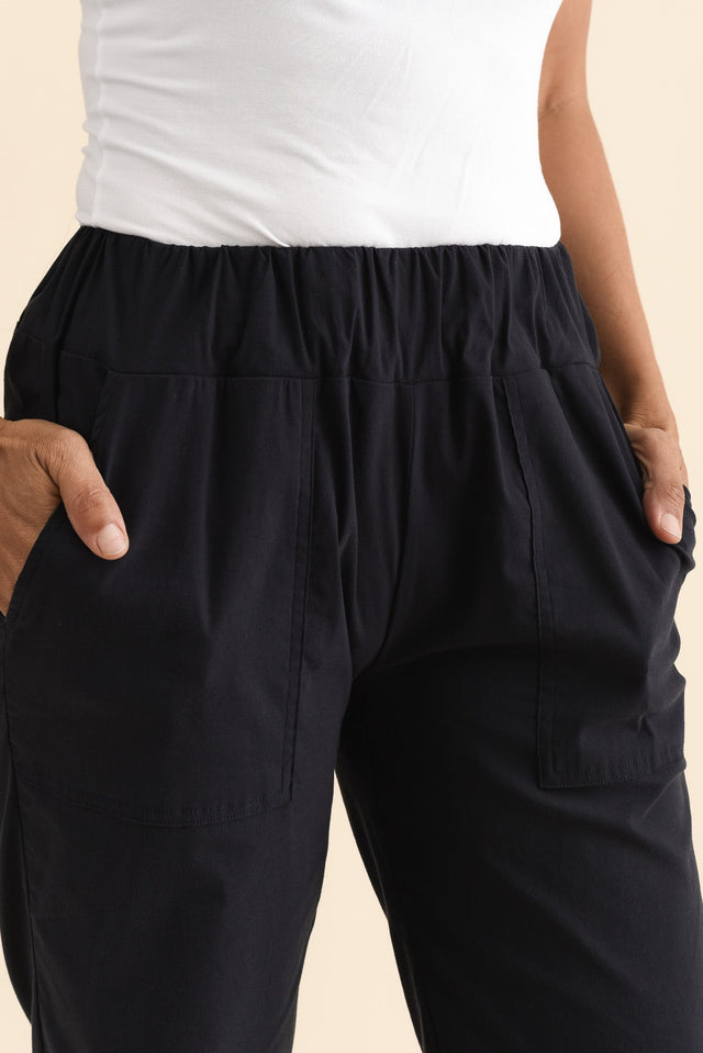 Air-Lite Navy Stretch Pocket Pants,Brunette model,alt text|model:Cara image 7