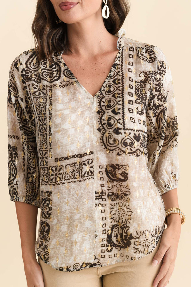 alt text|model:MJ image 6