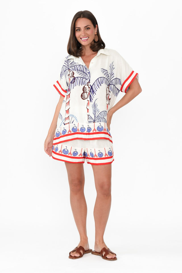 Raye Cream Island Relaxed Shorts,Brunette model,alt text|model:MJ image 7