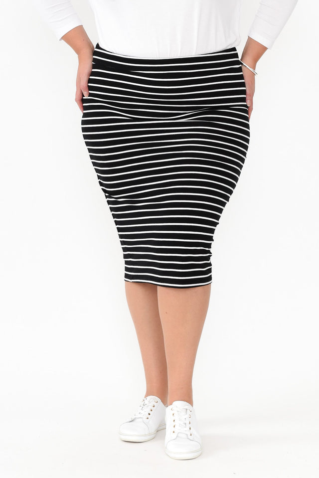 Alicia Stripe Tube Skirt,Blonde model,plus-size,curve-basics,curve-bottoms,plus-size-skirts,plus-size-basic-bottoms,plus-size-work-edit,alt text|model:Caitlin