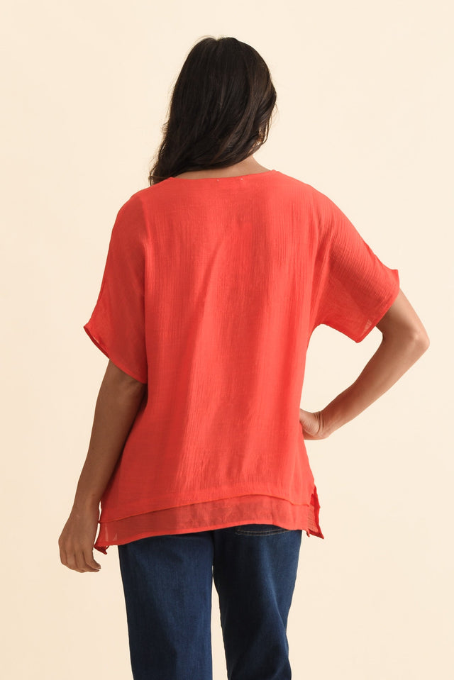 Alison Coral Layered Button Top,Brunette model,alt text|model:Brontie image 5