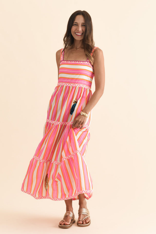 alt text|model:Cara image 7