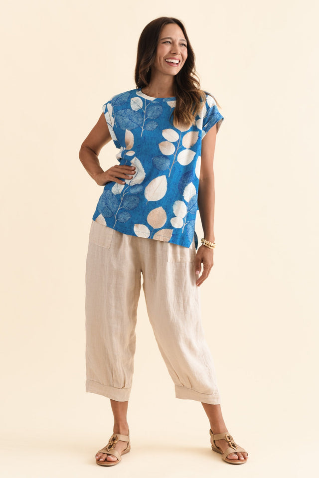 Alta Blue Leaf Linen Cotton Top,Brunette model,alt text|model:Cara image 7