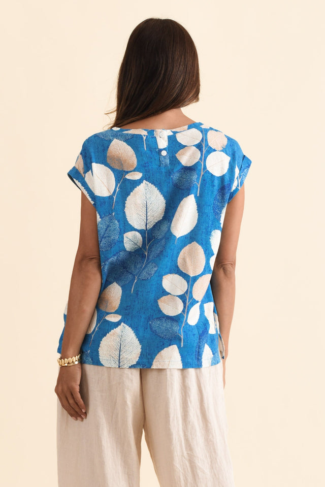 Alta Blue Leaf Linen Cotton Top,Brunette model,alt text|model:Cara image 5