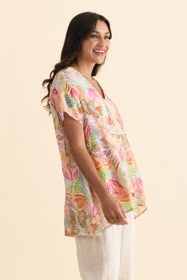 alt text|model:Brontie image 4