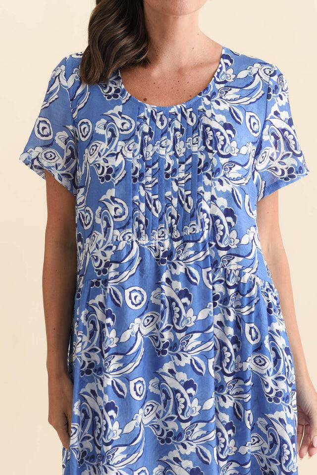 Alysse Blue Floral Pocket Dress,Brunette model,alt text|model:MJ image 6