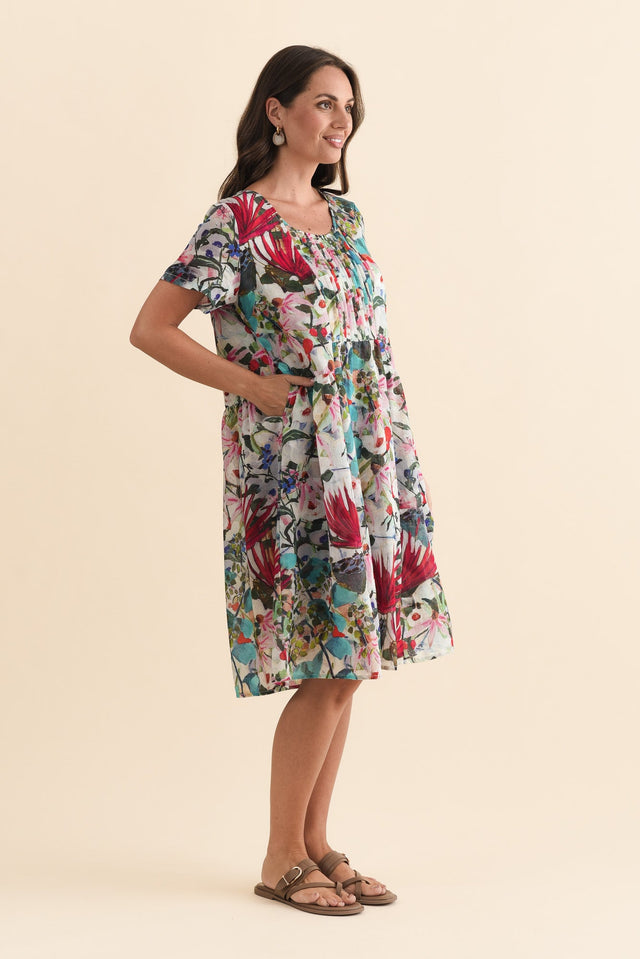 alt text|model:MJ image 4