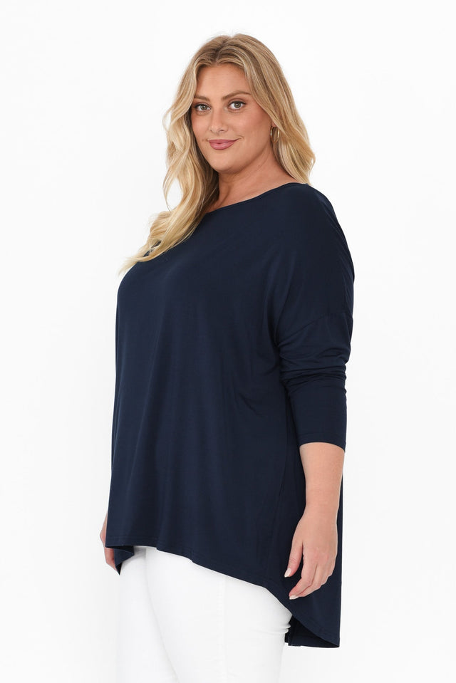 Anakin Navy Hi Lo Bamboo Top,Blonde model,alt text|model:Caitlin image 12