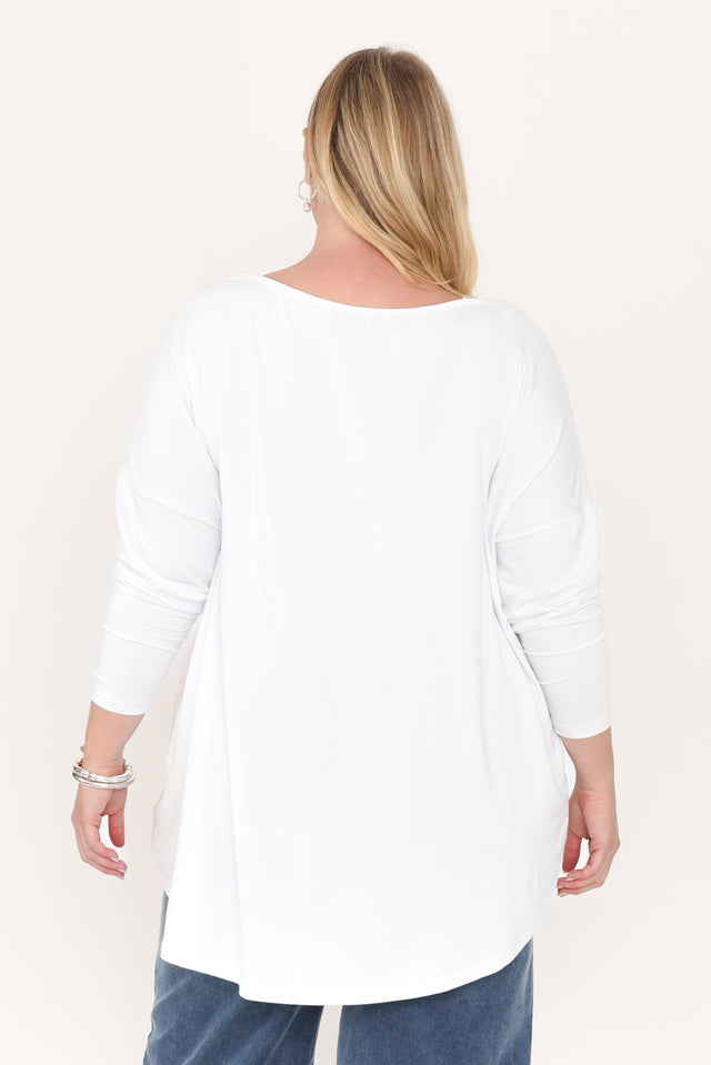 alt text|model:Caitlin image 13