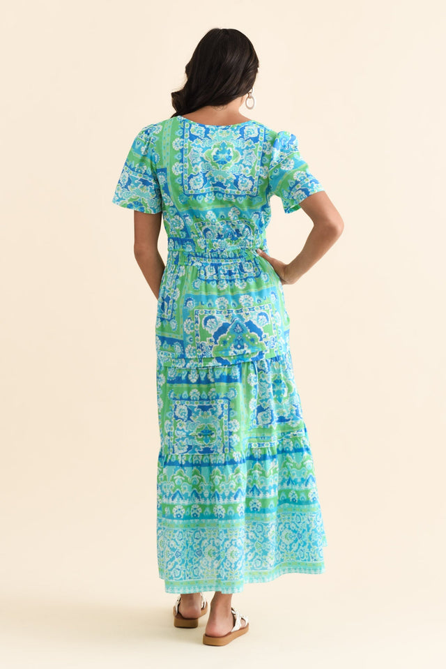 alt text|model:Brontie image 5