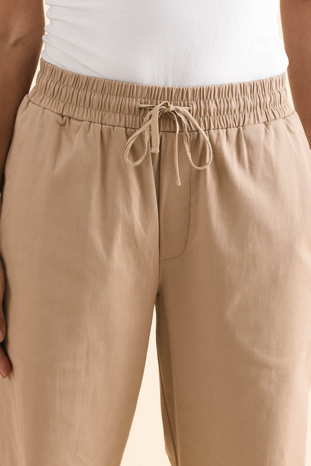 Andy Beige Cotton Cropped Barrel Pants,Detail,Brunette model,alt text|model:Cara image 6