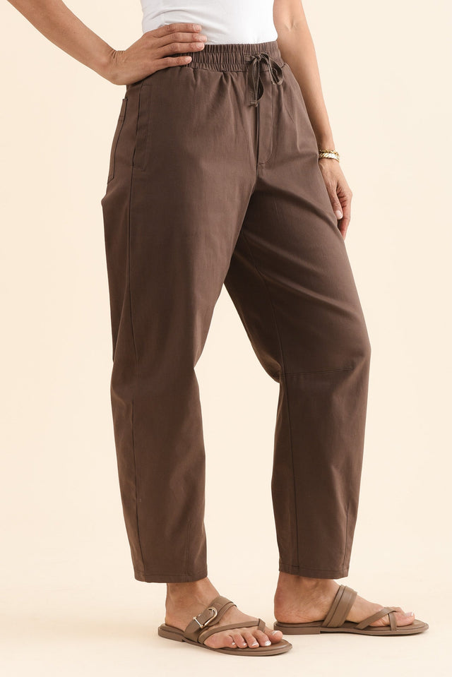 Andy Chocolate Cotton Barrel Pants,Side,Brunette model,alt text|model:Cara image 5