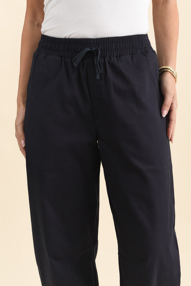 Andy Navy Cotton Cropped Barrel Pants,Brunette model,alt text|model:MJ image 6