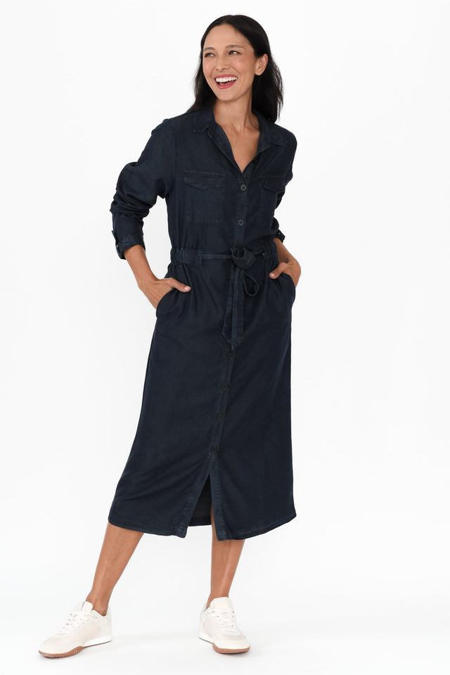 alt text|model:Cara image 1