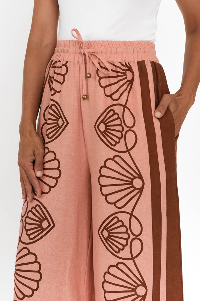 Aphrodite Chocolate Seashell Linen Pants,Brunette model,alt text|model:Cara image 5