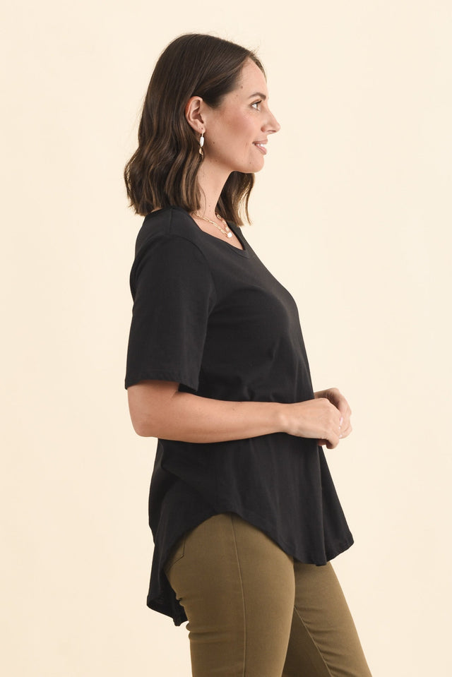 Ariana Black Cotton Tee,Brunette model,alt text|model:MJ image 3
