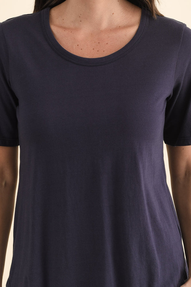 Ariana Navy Cotton Tee,Brunette model,alt text|model:MJ image 6