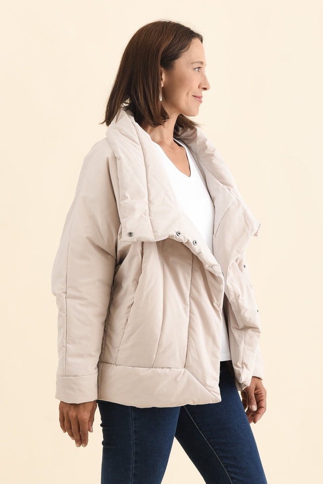 Arica Cream Wrap Puffer Jacket,Brunette model,alt text|model:Cara image 5