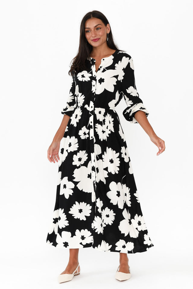 alt text|model:Brontie image 4