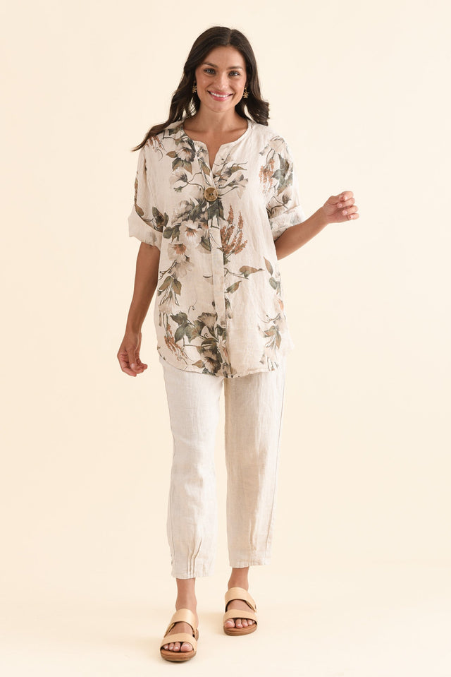 Arlon Beige Foliage Linen Button Top,Full Body,Brunette model,alt text|model:Brontie