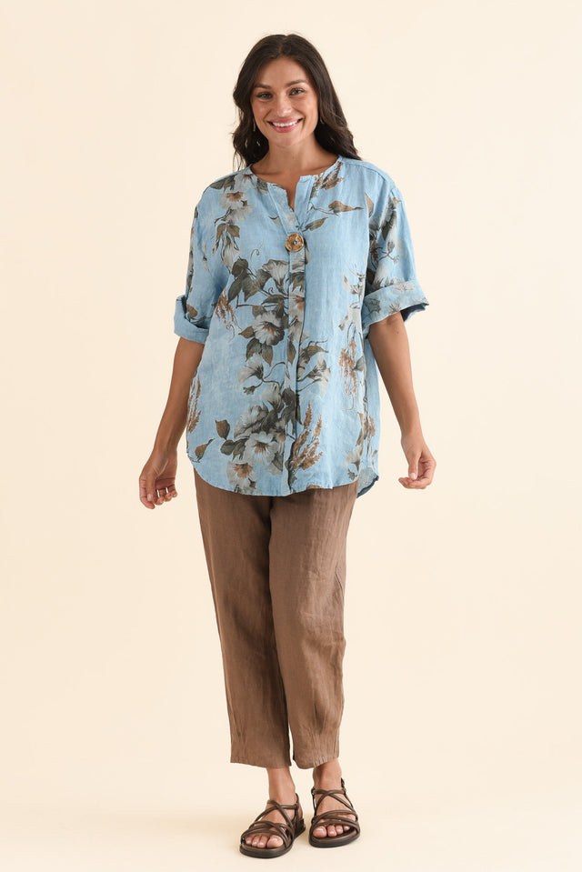 Arlon Blue Foliage Linen Button Top,Full Body,Brunette model,alt text|model:Brontie