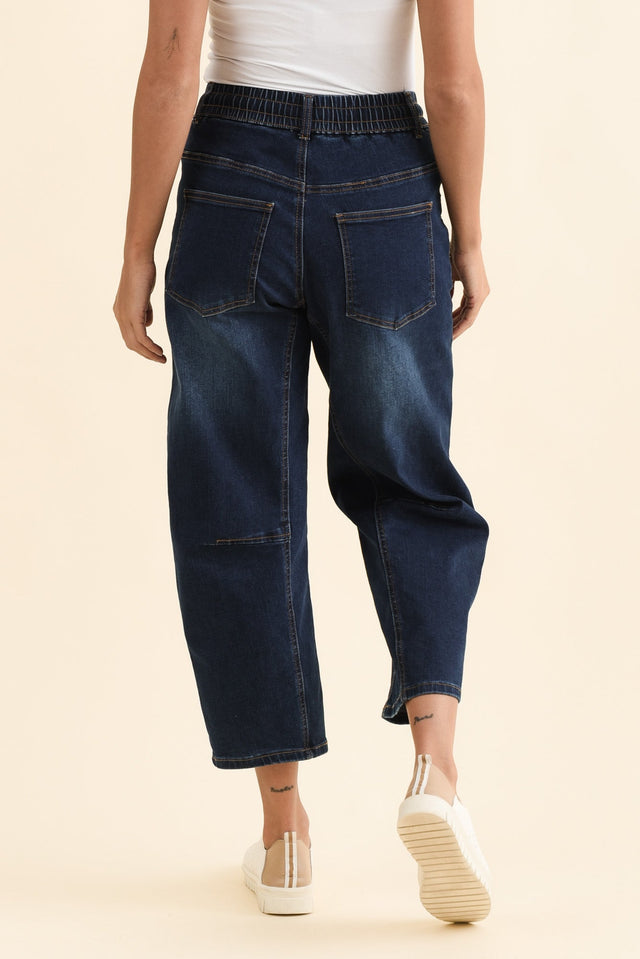 BB Barrel Dark Blue Jeans,Back,Brunette model,alt text|model:Brontie image 6