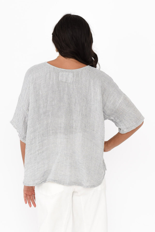 alt text|model:Brontie image 7