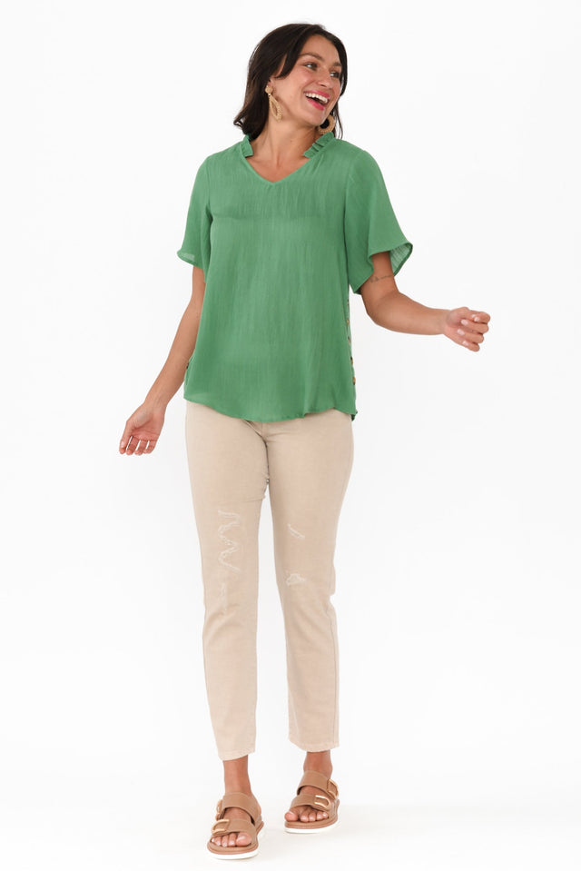 alt text|model:Brontie image 3