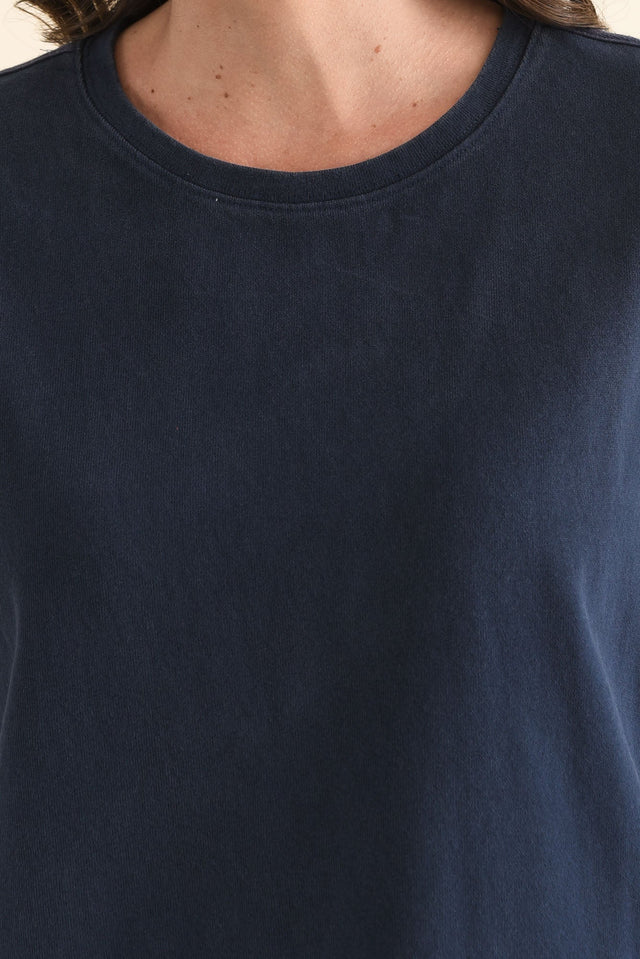 Base Navy Cotton Tee,Detail,Brunette model,alt text|model:MJ image 5