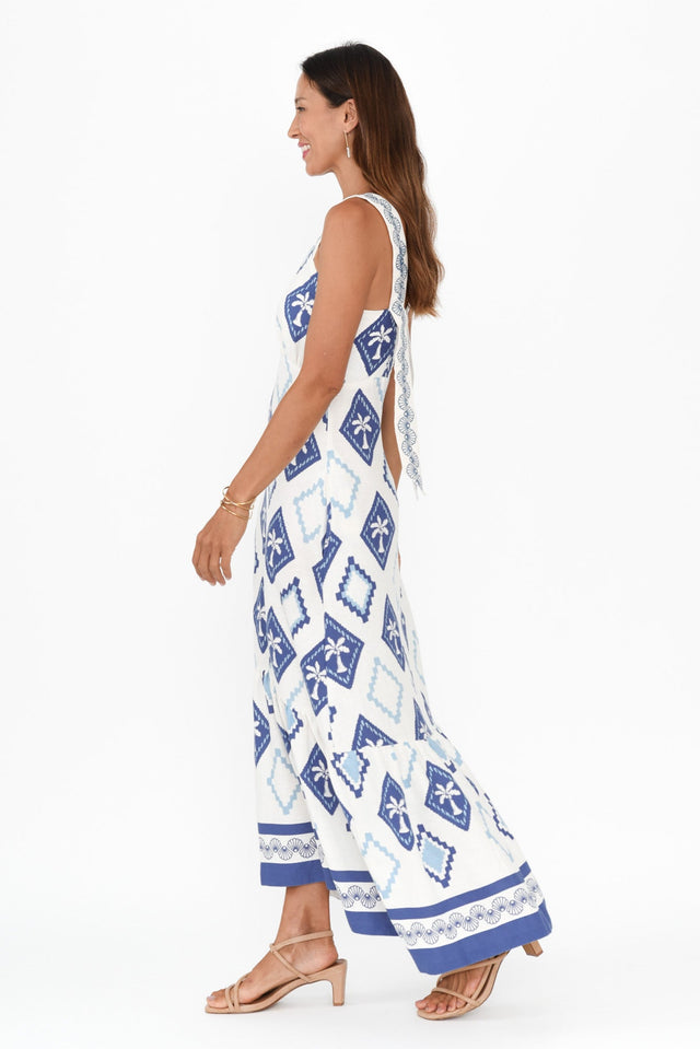 Bateau Blue Palm Linen Dress,Brunette model,alt text|model:Cara image 3