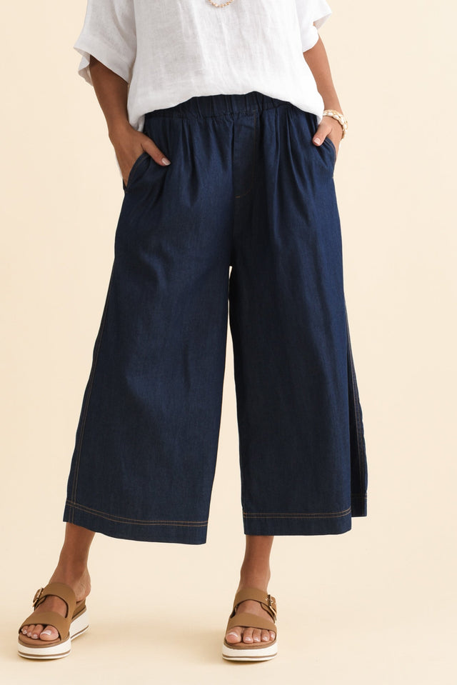 alt text|model:Brontie